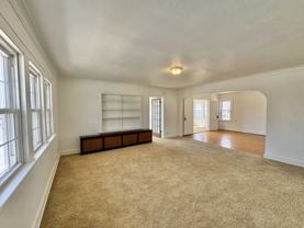 701 N Chestnut Ave #UPPER - Photo 1 of 1