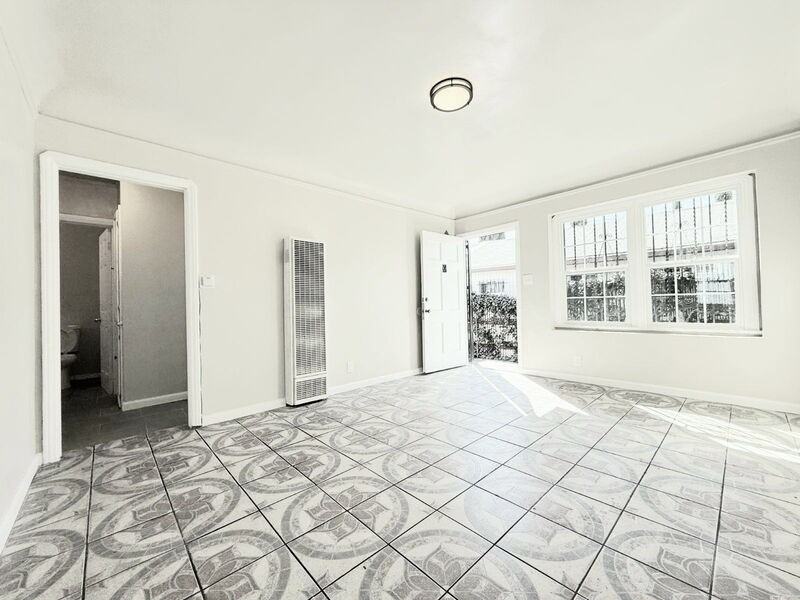 338 W 61st St - Photo 2 of 16