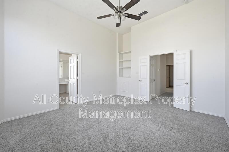 3421 Devonshire Ct - Photo 7 of 12