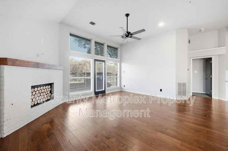 2024 Brookville Ln - Photo 3 of 11