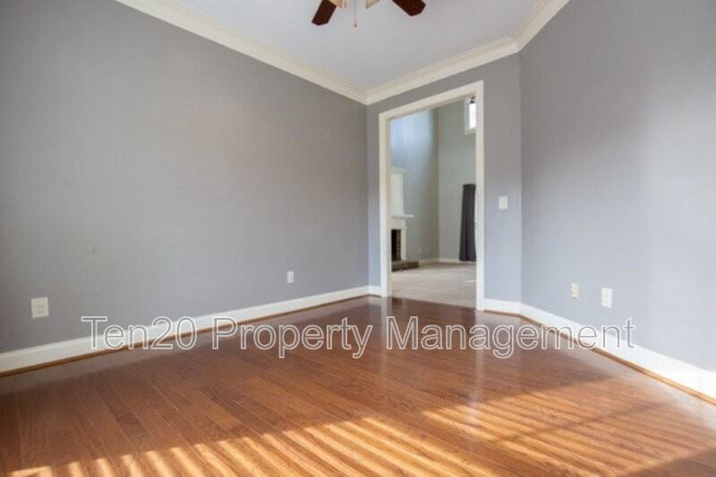 2584 Spring Chapel Dr - Photo 3 of 31