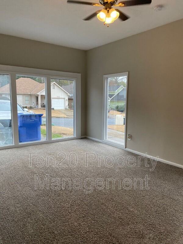 326 Hardaway Ct - Photo 6 of 31