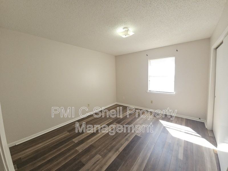 6 Clyde St - Photo 5 of 6