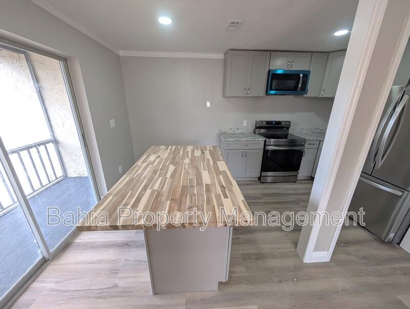 5521 Bay Blvd #201 - Photo 5 of 13