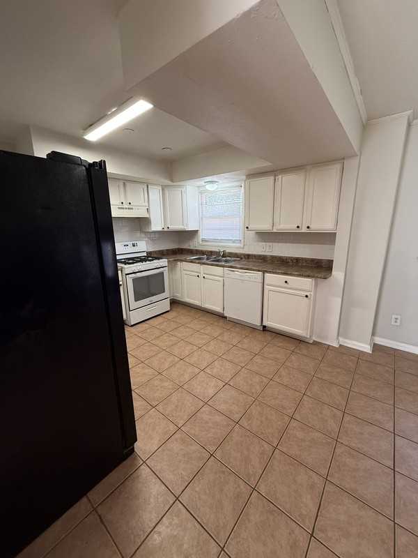 3616 Hester Ln Nw - Photo 4 of 28