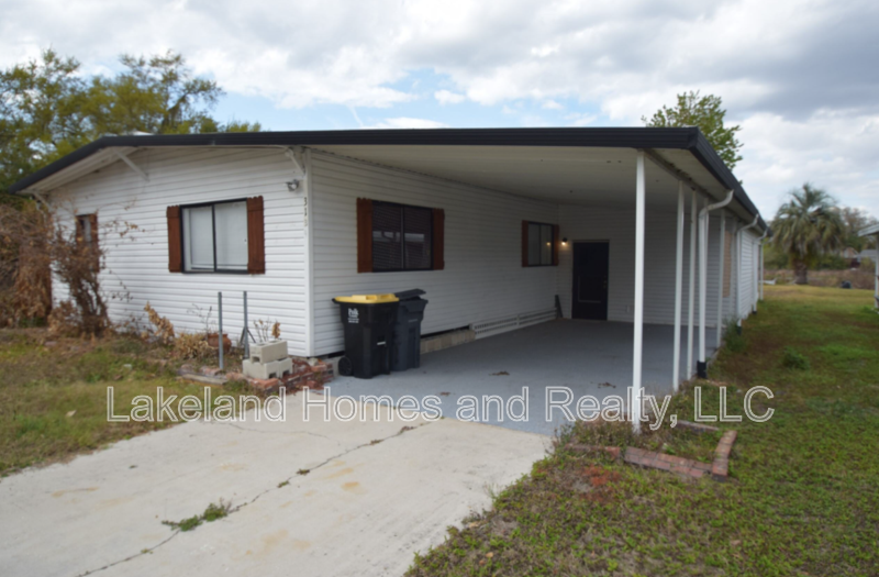 3134 Skyview Dr - Photo 2 of 24