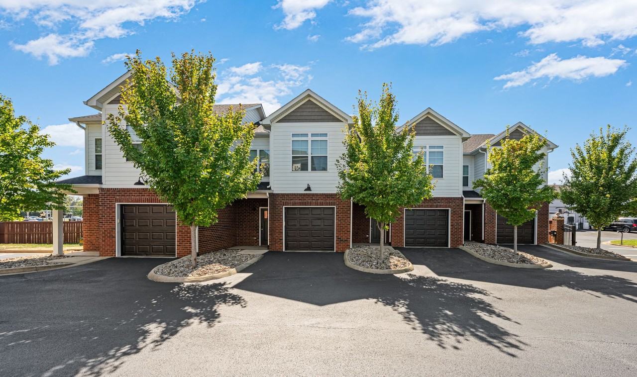 Fairview Gables - Photo 2 of 50