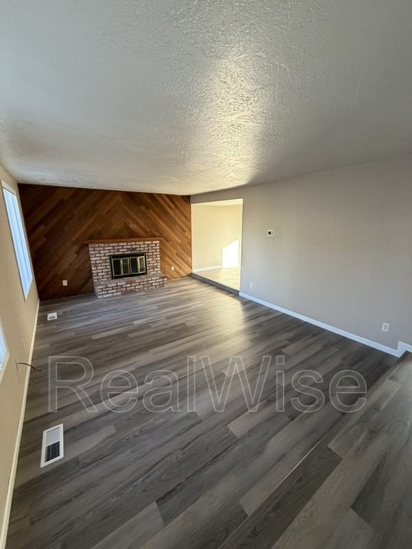 1202 Morrow Rd #A - Photo 2 of 25