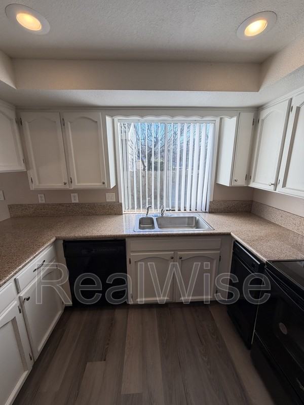 1202 Morrow Rd #A - Photo 7 of 25