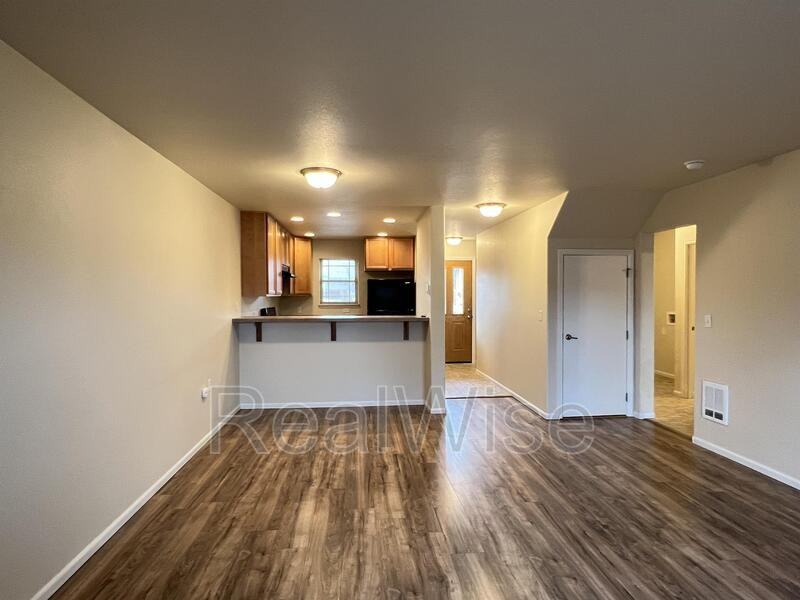 2250 Sw 21st St #10 - Photo 7 of 26