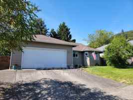 featured image of 2301 Se Chinaberry Ave