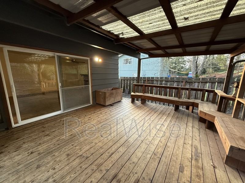 2134 Nw Watters St - Photo 4 of 28