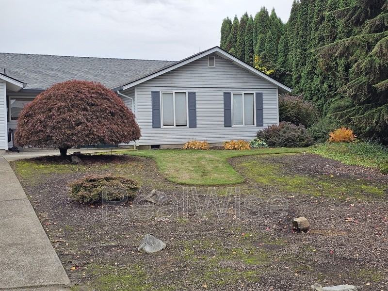 11019 Nw 33rd Ave - Photo 2 of 17