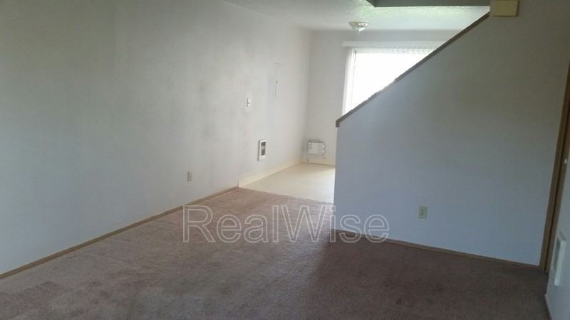 2933 Se 38th Ct - Photo 5 of 16