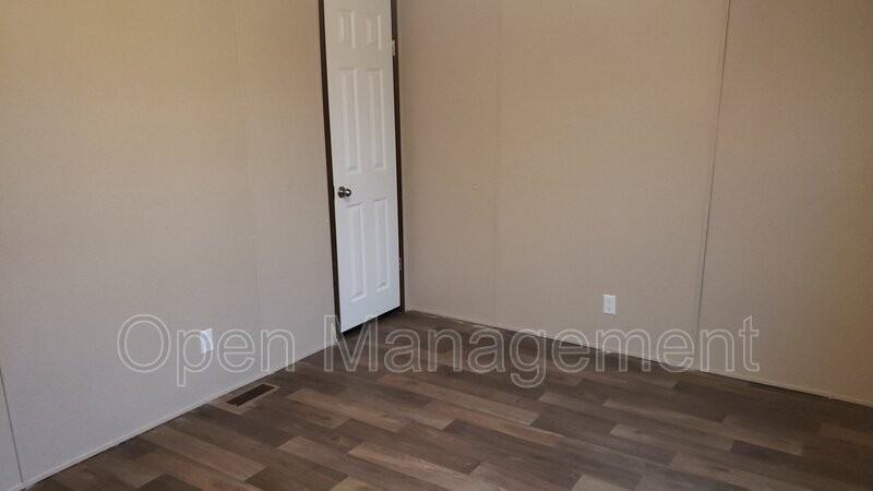 24 Erin Ln - Photo 6 of 17