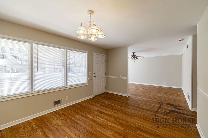 1176 Cardinal Rd Ne - Photo 2 of 31