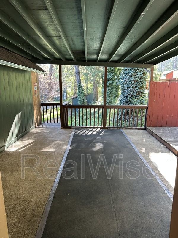 4550 Rogue River Hwy #10 - Photo 3 of 21