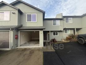 1866 Ne Fairview Ave - Photo 1 of 1