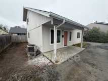 241 Ne School St - Photo 1 of 1