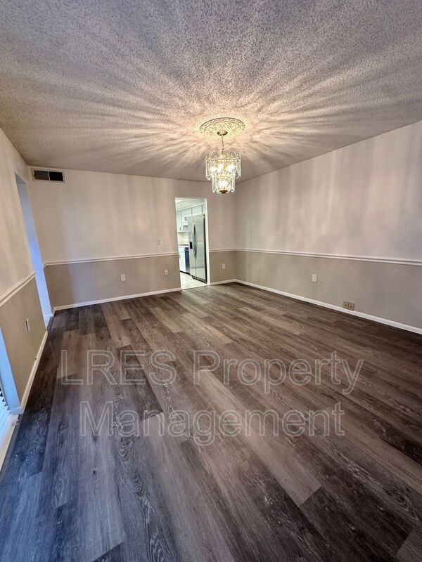 106 Eastwind Ln - Photo 7 of 50