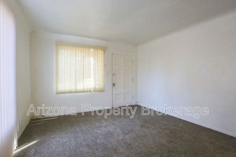 1137 W Glenrosa Ave #1 - Photo 7 of 14