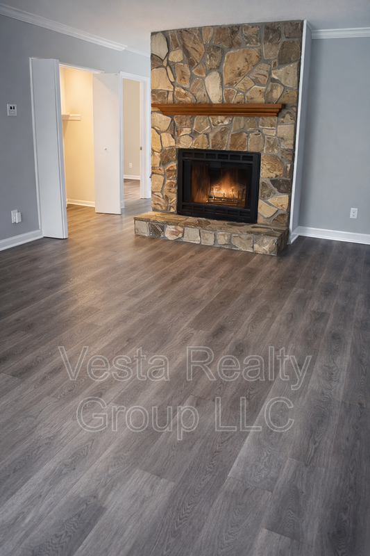 5650 Waterford Ct - Photo 5 of 14