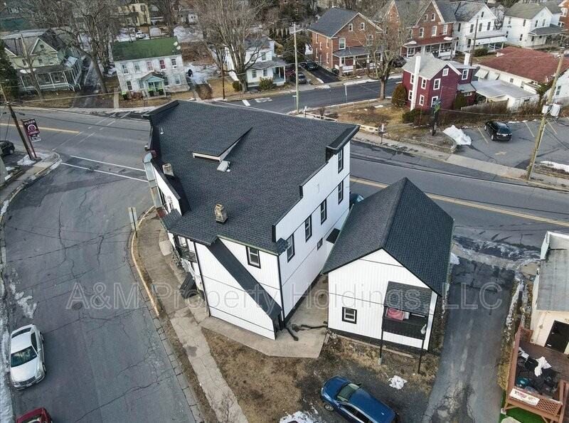 147 N 9th St #201 - Photo 7 of 13