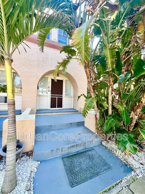 352 13th Ave Ne - Photo 2 of 10