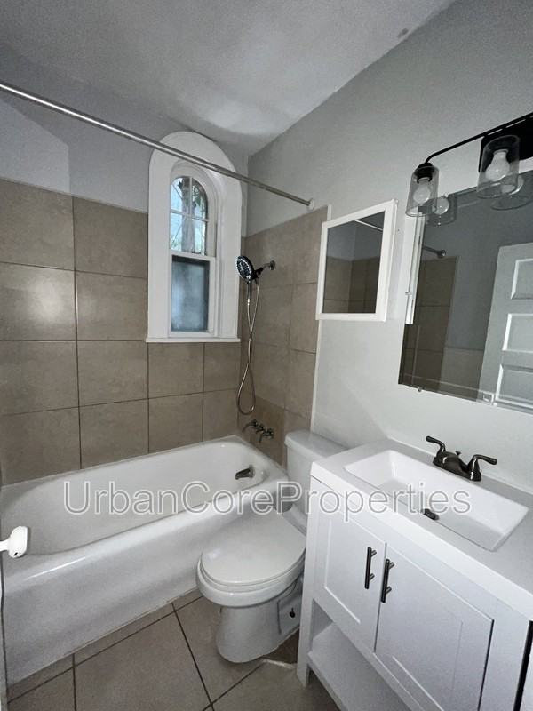 352 13th Ave Ne - Photo 6 of 10