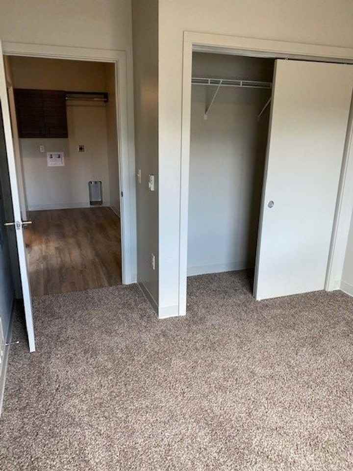 Apartments @ 2 Mile - Photo 6 of 20