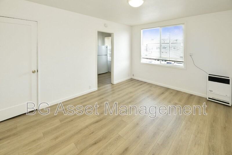 2039 Macarthur Blvd #10 - Photo 2 of 13