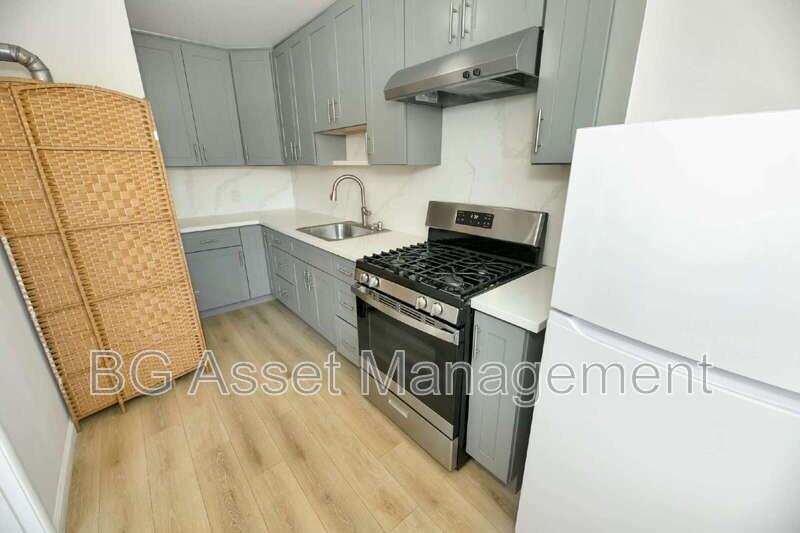 2039 Macarthur Blvd #10 - Photo 5 of 13