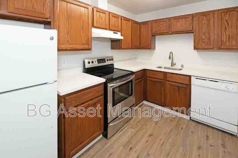 1233 S 56th St #3 - Photo 5 of 22