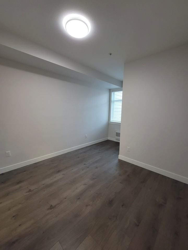 20696 Eastleigh Crescent #318 - Photo 4 of 16