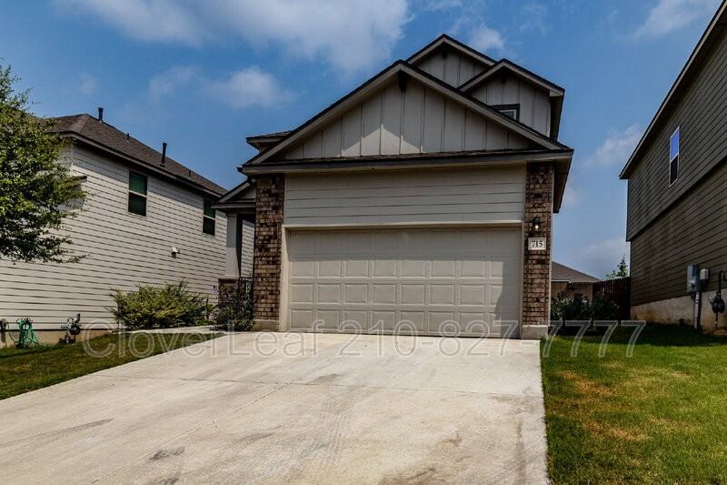 715 Barrow Rnch - Photo 3 of 50