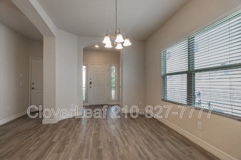 715 Barrow Rnch - Photo 6 of 50