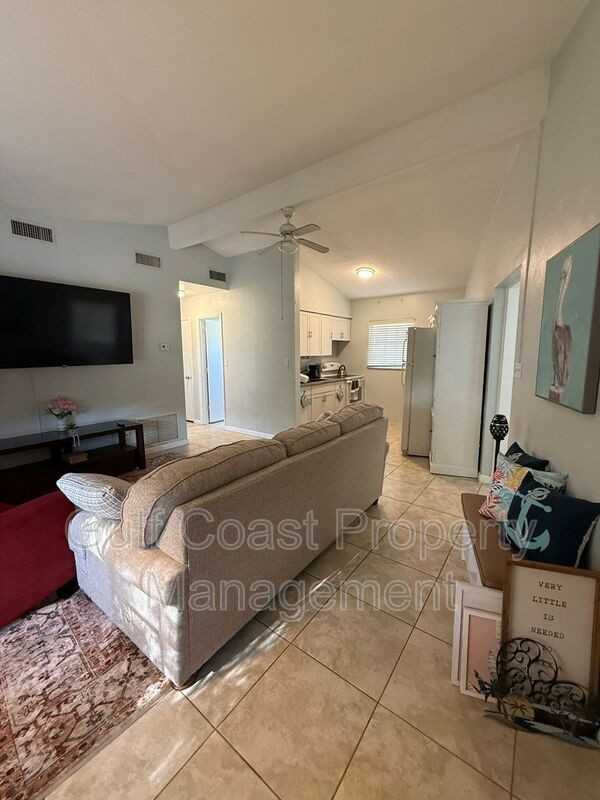 1949 Forked Creek Dr - Photo 2 of 17