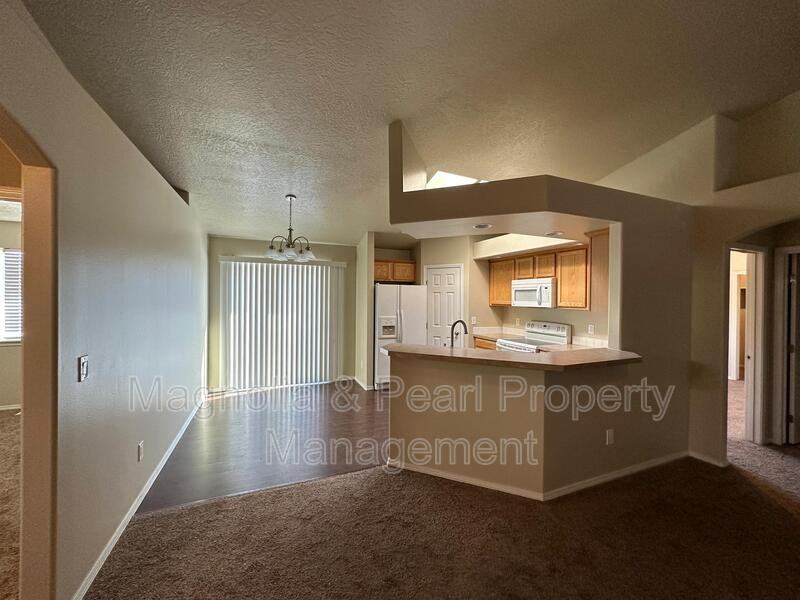 16538 Sadie Ave - Photo 3 of 14