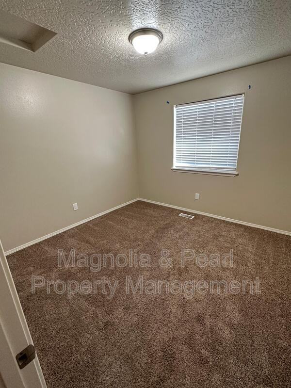 16538 Sadie Ave - Photo 5 of 14