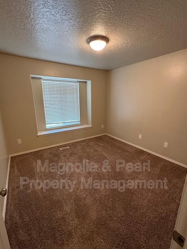 16538 Sadie Ave - Photo 6 of 14