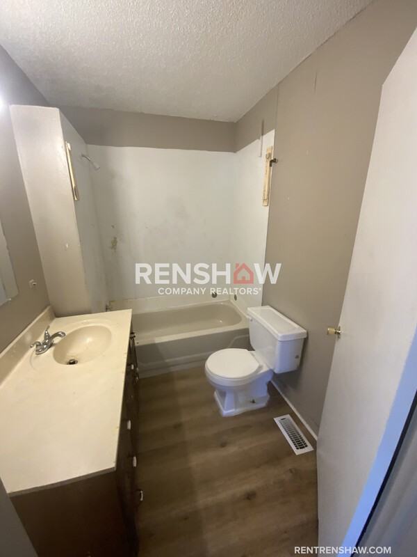 417 Elm St - Photo 2 of 13