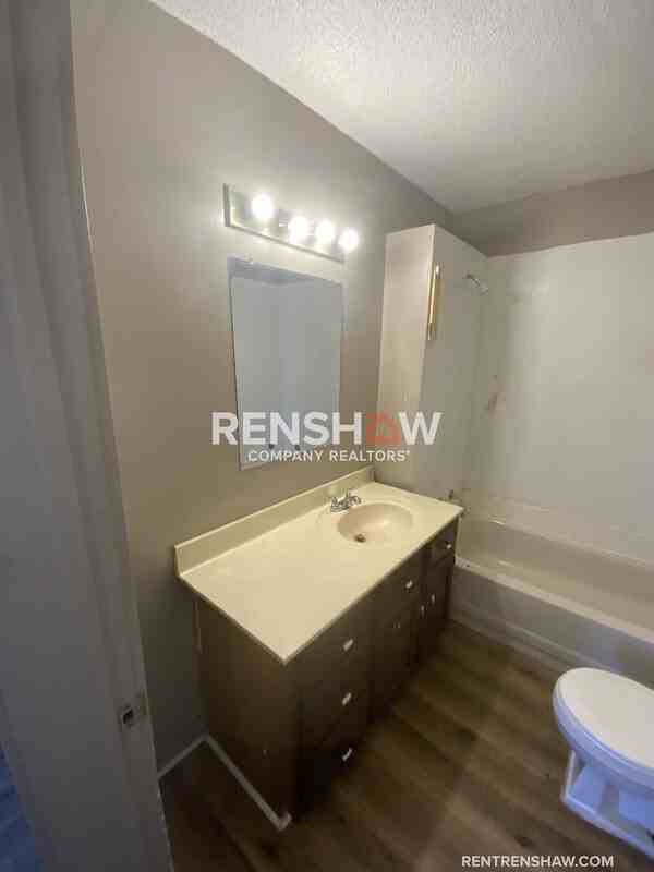 417 Elm St - Photo 3 of 13