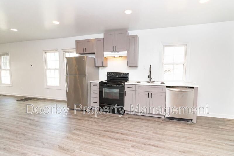 1604 Wheeler Ave - Photo 4 of 18