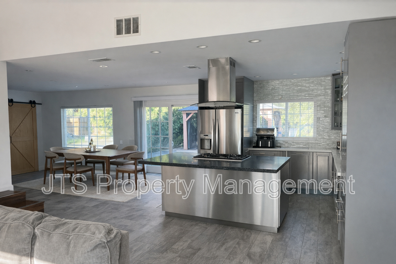 1761 Klamath River Dr - Photo 3 of 12