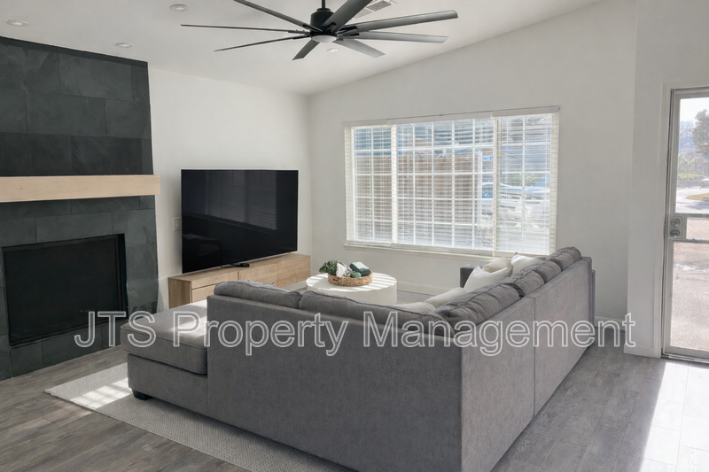 1761 Klamath River Dr - Photo 5 of 12