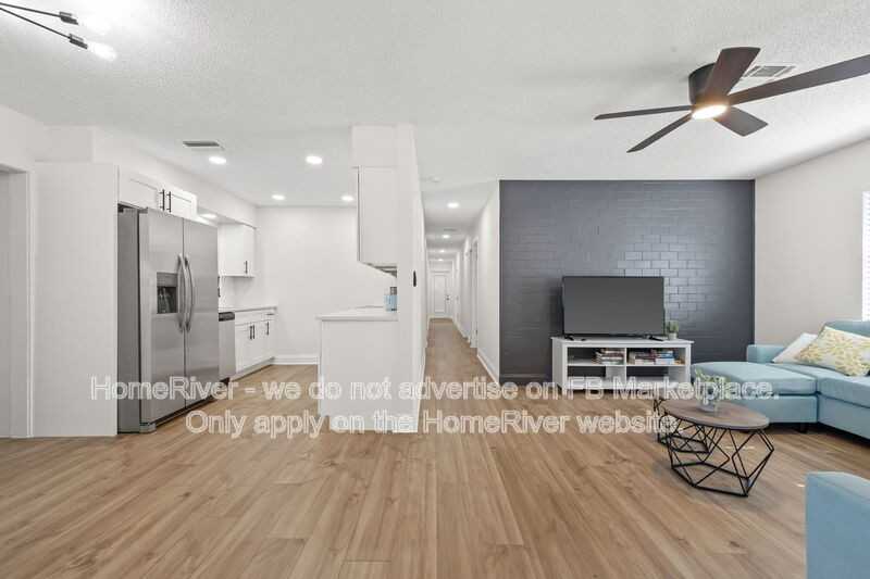 2700 13th St W - Photo 5 of 50