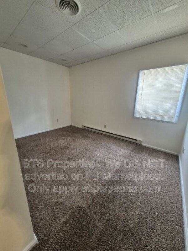 5917 W Plank Rd #5 - Photo 5 of 13