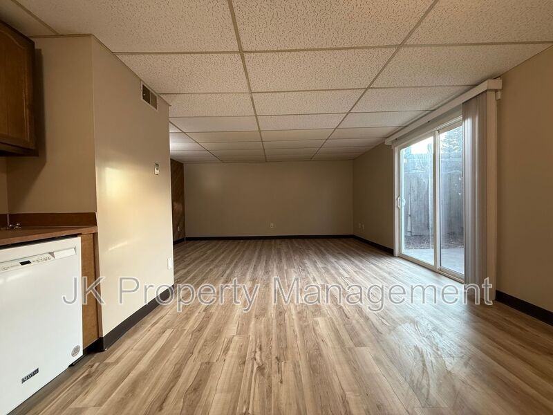 3208 11th Ave S #12 - Photo 6 of 15