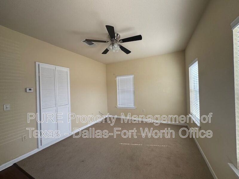 400 Glade Rd #602 - Photo 2 of 27