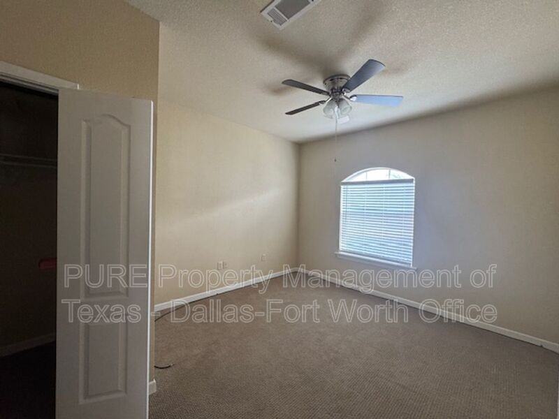 400 Glade Rd #602 - Photo 7 of 27